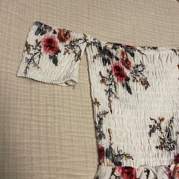 White Floral Off Shoulder Smocked High-Low Dress - Picture 4 of 5